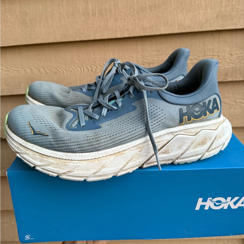 Hoka Men’s Arahi 7 Shoe